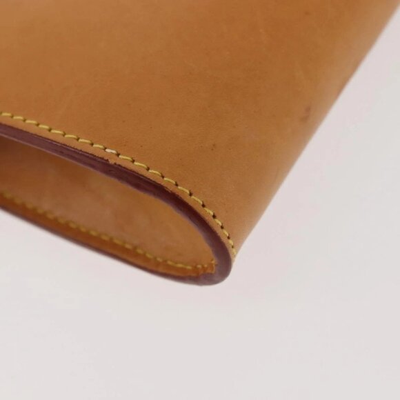 LOUIS VUITTON Nomad Leather Bucket PM Pouch Beige LV Auth 141449 - Picture 4 of 16